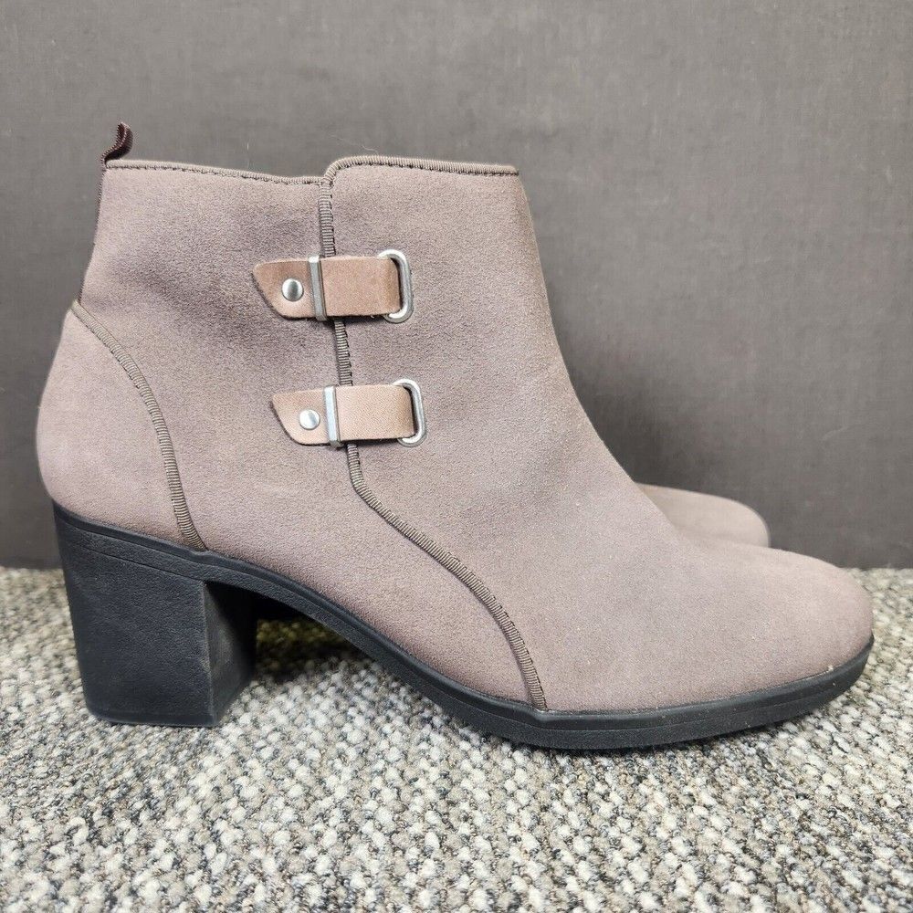 Clarks Suede Booties Womens Size 10 W Wide Brown 2.5" Heeled Side Zip Boots